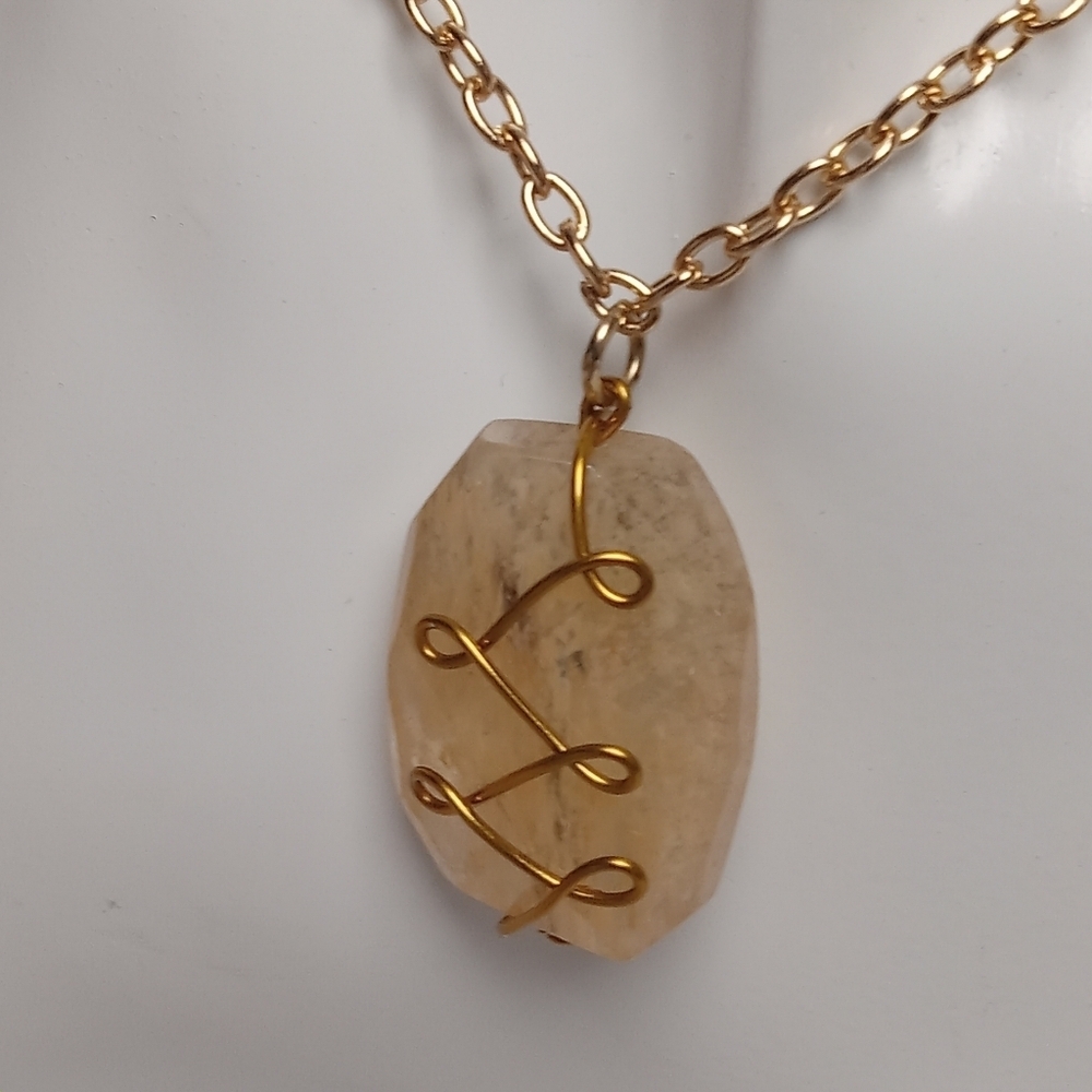 Hand Crafted Gold Wire Wrapped Stone Necklace - Picture 2 of 5